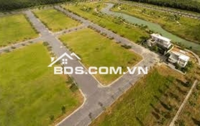 Sang nhượng đất mặt tiền ĐT 720, quốc lộ 55  tại  Suối Kiết, Huyện Tánh Linh, tỉnh Bình Thuận.